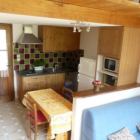 Mas Le Pont Des Aubes Bed & Breakfast ลีล-ซูร์-ลา-ซอร์ก ภายนอก รูปภาพ