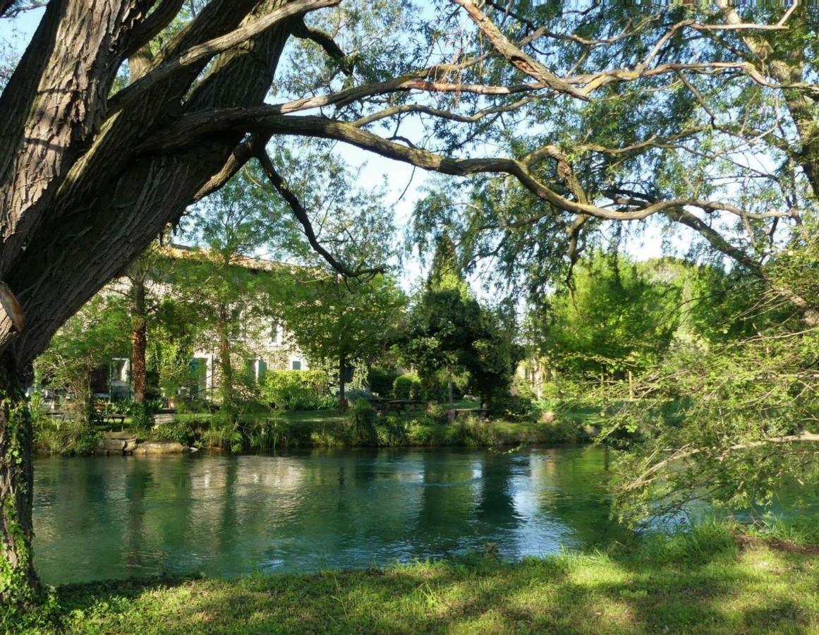 Mas Le Pont Des Aubes Bed & Breakfast ลีล-ซูร์-ลา-ซอร์ก ภายนอก รูปภาพ