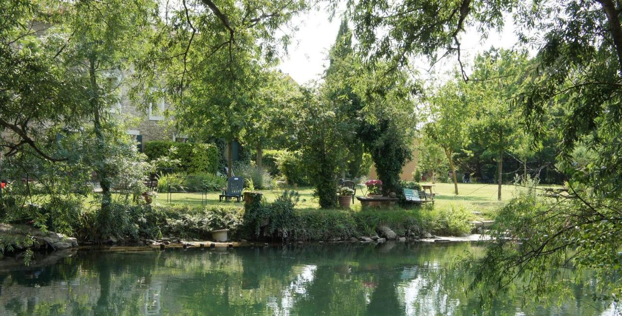 Mas Le Pont Des Aubes Bed & Breakfast ลีล-ซูร์-ลา-ซอร์ก ภายนอก รูปภาพ