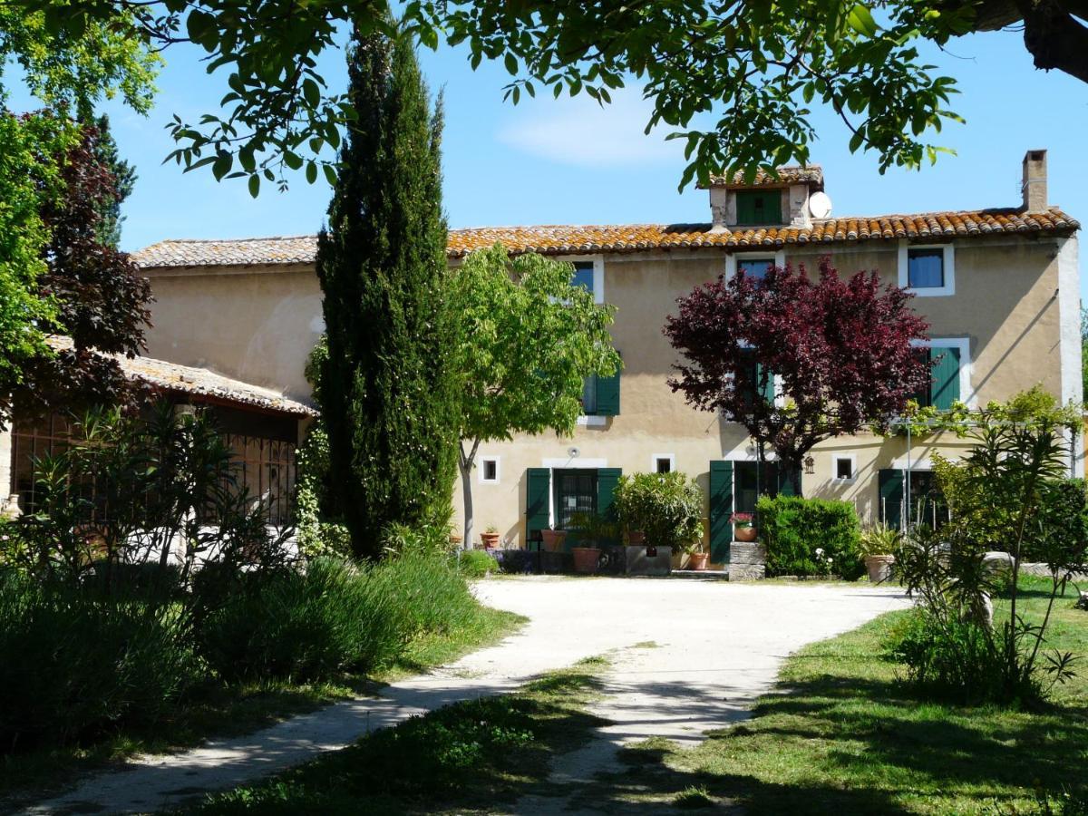 Mas Le Pont Des Aubes Bed & Breakfast ลีล-ซูร์-ลา-ซอร์ก ภายนอก รูปภาพ