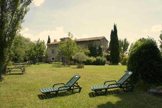 Mas Le Pont Des Aubes Bed & Breakfast ลีล-ซูร์-ลา-ซอร์ก ภายนอก รูปภาพ