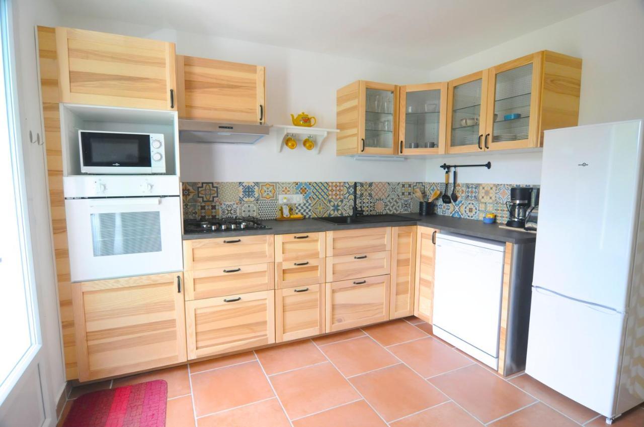 Mas Le Pont Des Aubes Bed & Breakfast ลีล-ซูร์-ลา-ซอร์ก ภายนอก รูปภาพ
