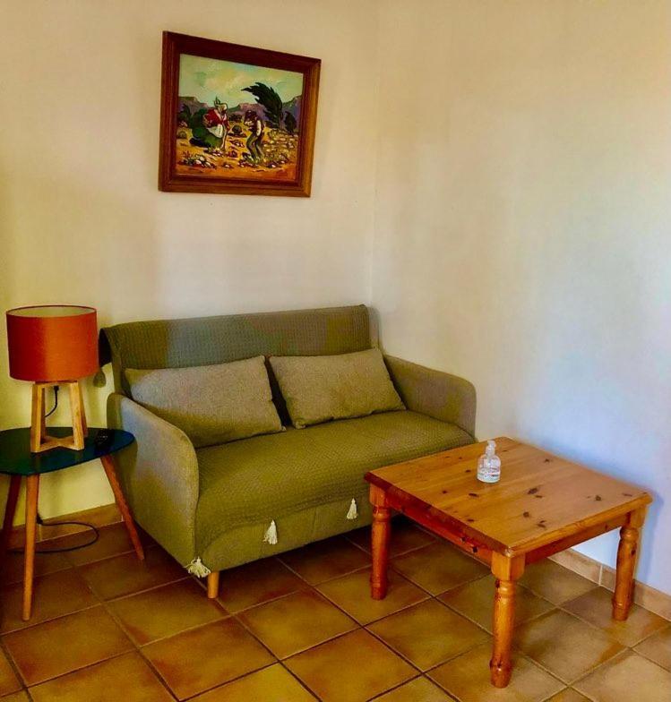 Mas Le Pont Des Aubes Bed & Breakfast ลีล-ซูร์-ลา-ซอร์ก ภายนอก รูปภาพ