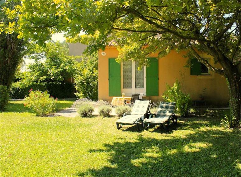Mas Le Pont Des Aubes Bed & Breakfast ลีล-ซูร์-ลา-ซอร์ก ภายนอก รูปภาพ